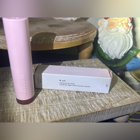 Glossier Suit Soft Touch Lip Cream - Picture 2 of 5
